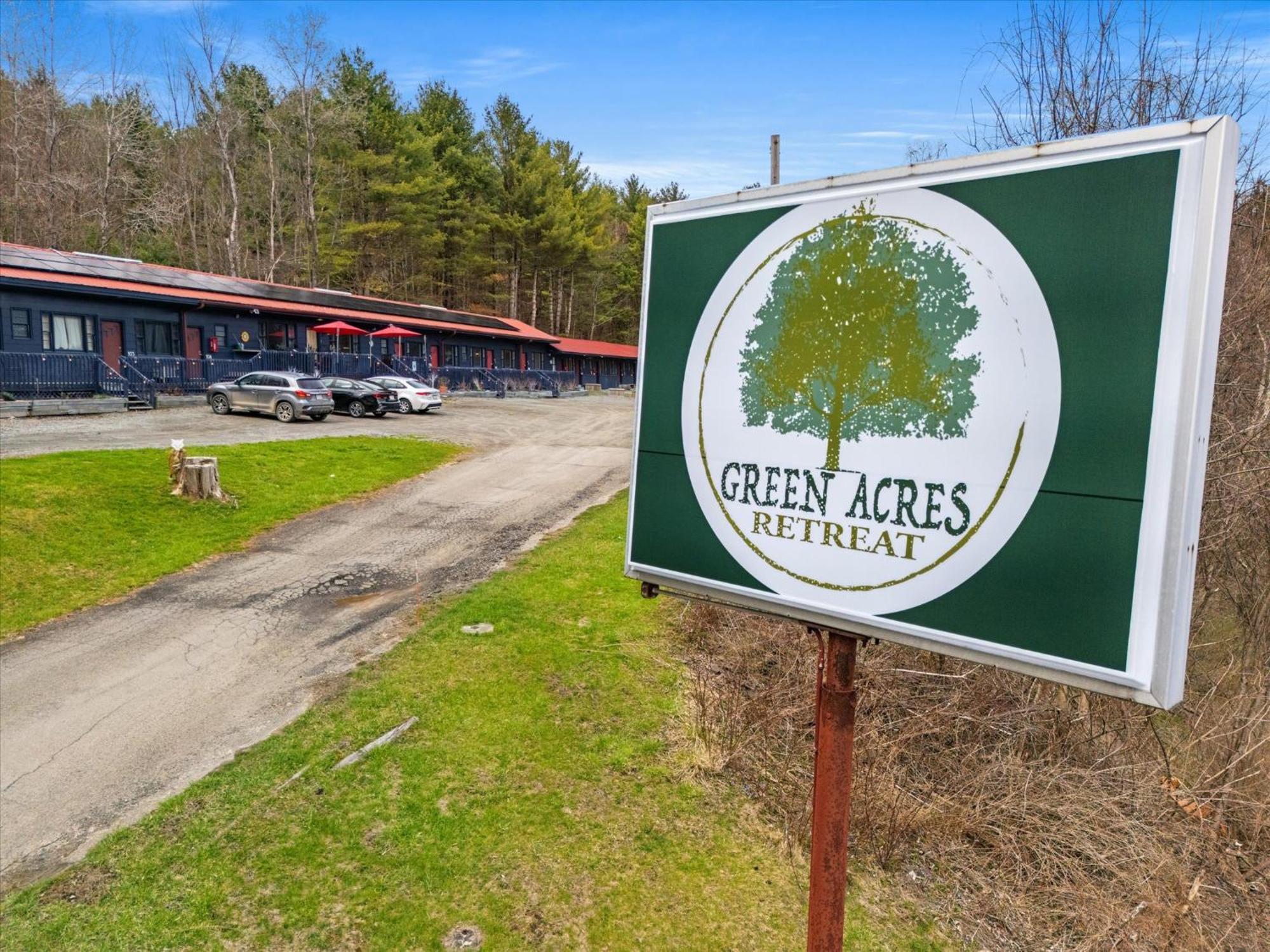 Green Acres Retreat Hancock المظهر الخارجي الصورة